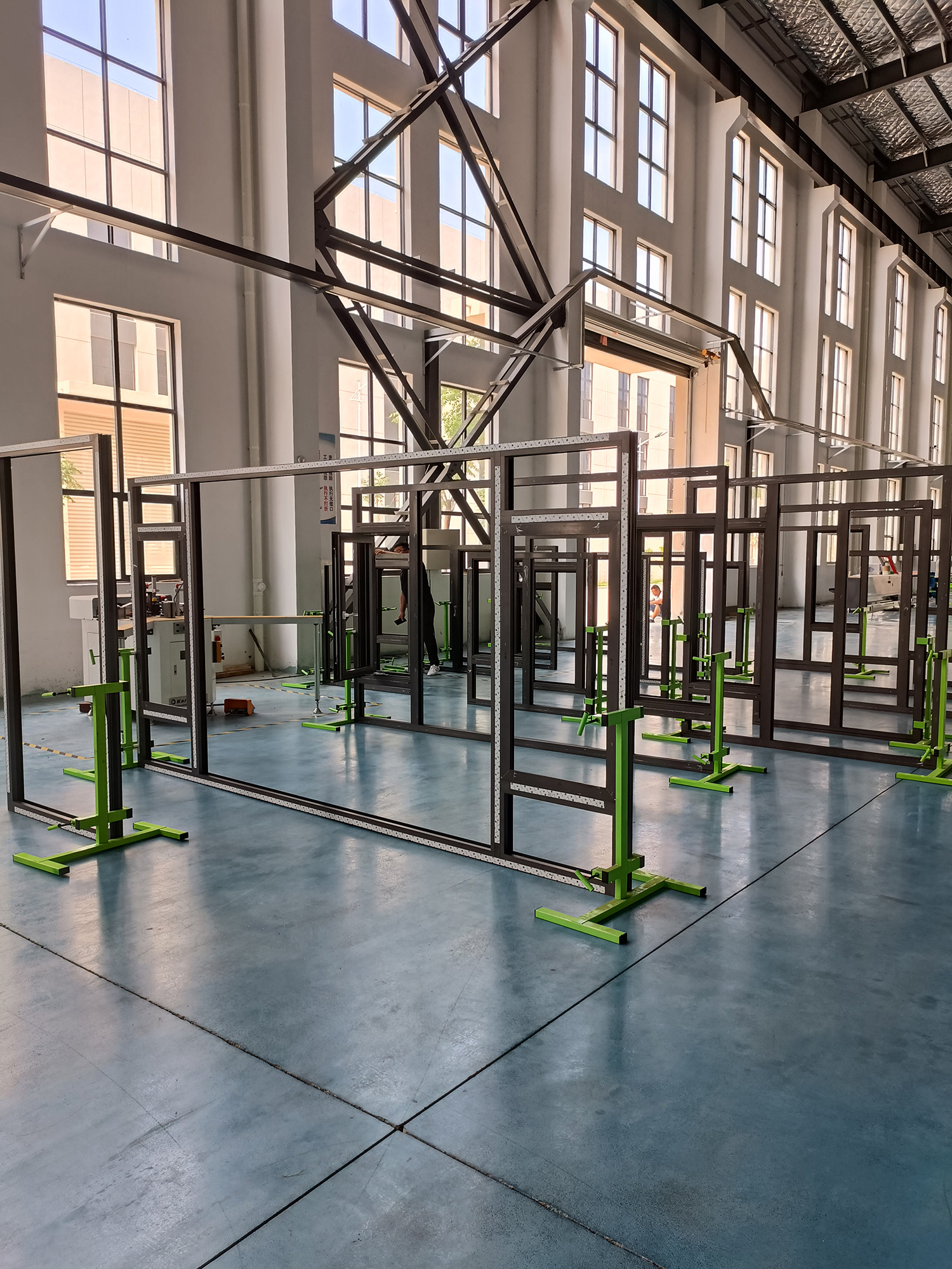 廠區(qū)風貌(門窗事業(yè)部）(圖4)